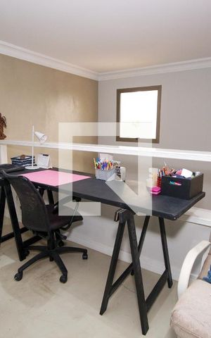 Apartamento à venda com 340m², 5 quartos e 4 vagasEscritório