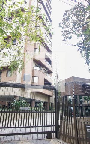 Apartamento à venda com 340m², 5 quartos e 4 vagasFachada e portaria