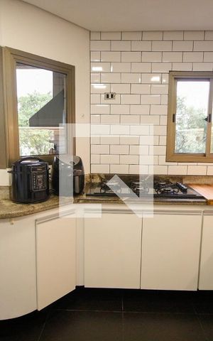 Apartamento à venda com 340m², 5 quartos e 4 vagasCozinha