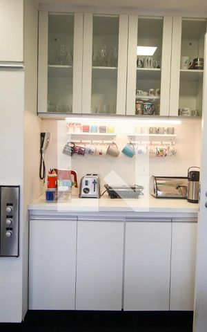 Apartamento à venda com 340m², 5 quartos e 4 vagasCozinha