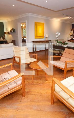 Apartamento à venda com 340m², 5 quartos e 4 vagasSala