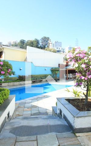 Apartamento à venda com 227m², 4 quartos e 4 vagasÁrea comum