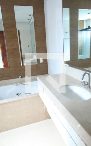 Apartamento à venda com 227m², 4 quartos e 4 vagasQuarto 1
