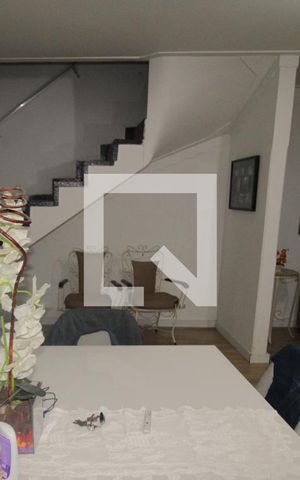 Casa para alugar com 190m², 4 quartos e 3 vagasSala
