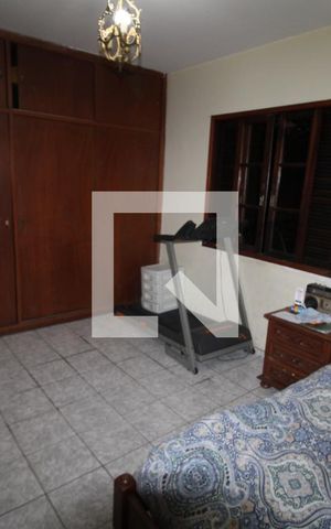 Casa para alugar com 190m², 4 quartos e 3 vagasQuarto 2