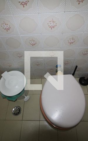 Casa para alugar com 190m², 4 quartos e 3 vagasBanheiro 1