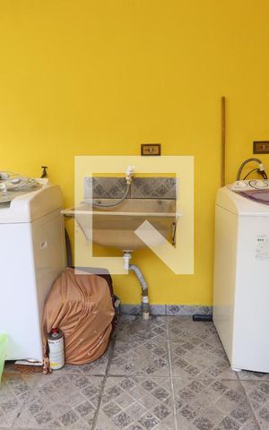 Casa à venda com 370m², 5 quartos e 1 vagaLavanderia