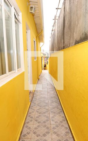 Casa à venda com 370m², 5 quartos e 1 vagaCorredor Lateral