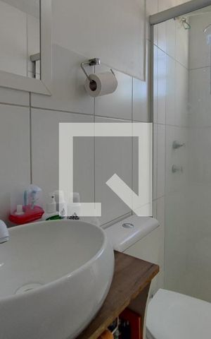 Apartamento à venda com 52m², 2 quartos e 1 vaga Apartamento à venda com 52m², 2 quartos e 1 vagaBanheiro
