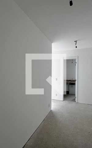 Apartamento à venda com 136m², 4 quartos e 2 vagas Apartamento à venda com 136m², 4 quartos e 2 vagasCloset Suíte 1