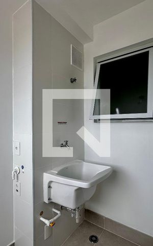 Apartamento à venda com 136m², 4 quartos e 2 vagas Apartamento à venda com 136m², 4 quartos e 2 vagasÁrea de Serviço