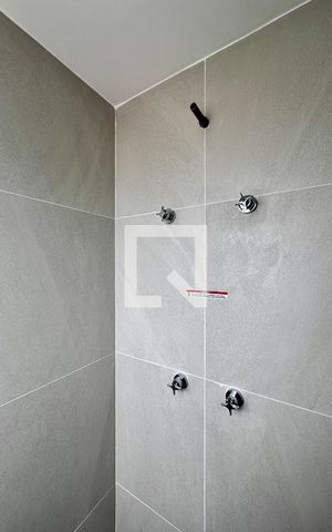 Apartamento à venda com 136m², 4 quartos e 2 vagas Apartamento à venda com 136m², 4 quartos e 2 vagasBanheiro Suíte 1