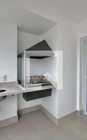 Apartamento à venda com 136m², 4 quartos e 2 vagas Apartamento à venda com 136m², 4 quartos e 2 vagasVaranda