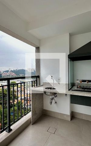 Apartamento à venda com 136m², 4 quartos e 2 vagas Apartamento à venda com 136m², 4 quartos e 2 vagasVaranda
