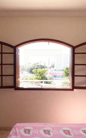 Casa à venda com 360m², 5 quartos e 3 vagasCasa 1 | Quarto 1