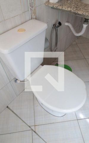 Casa à venda com 360m², 5 quartos e 3 vagasCasa 1 | Banheiro de Serviço