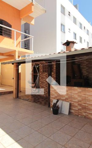 Casa à venda com 360m², 5 quartos e 3 vagasCasa 1 | Area Gourmet