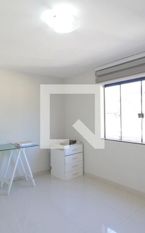 Casa à venda com 360m², 5 quartos e 3 vagasCasa 2 | Escritório