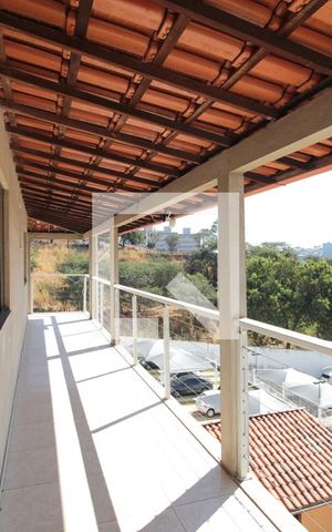 Casa à venda com 360m², 5 quartos e 3 vagasCasa 2 | Area Externa