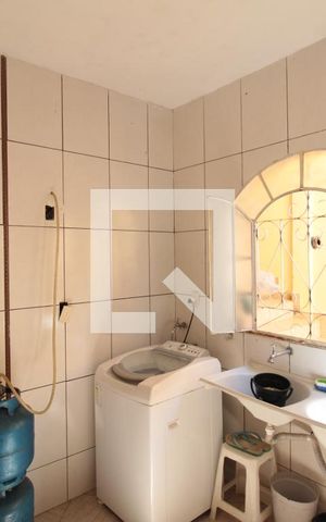 Casa à venda com 360m², 5 quartos e 3 vagasCasa 1 | Area de Serviço