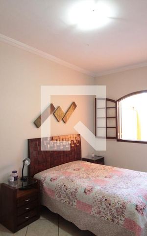 Casa à venda com 360m², 5 quartos e 3 vagasCasa 1 | Suite