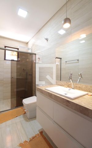 Casa à venda com 360m², 5 quartos e 3 vagasCasa 2 | Banheiro Social