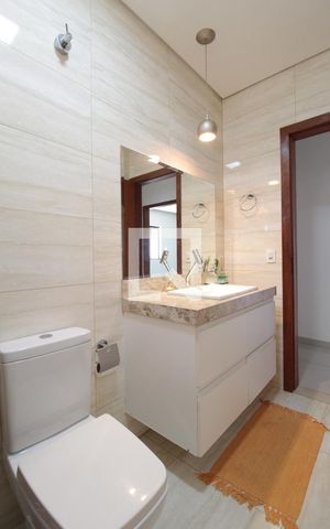 Casa à venda com 360m², 5 quartos e 3 vagasCasa 2 | Banheiro Social