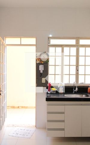 Casa à venda com 360m², 5 quartos e 3 vagasCasa 1 | Cozinha
