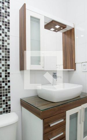 Apartamento à venda com 46m², 2 quartos e 2 vagasBanheiro