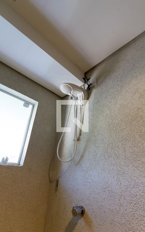 Casa de condomínio para alugar com 164m², 3 quartos e 2 vagasBanheiro 2 - ático