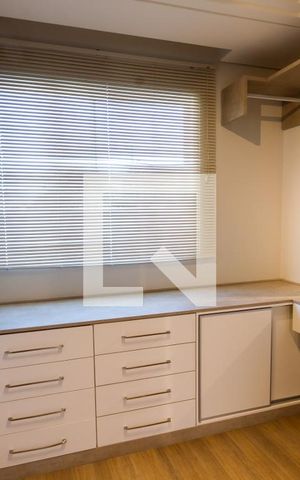 Casa de condomínio para alugar com 164m², 3 quartos e 2 vagasCloset