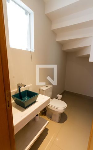 Casa de condomínio para alugar com 164m², 3 quartos e 2 vagasLavabo