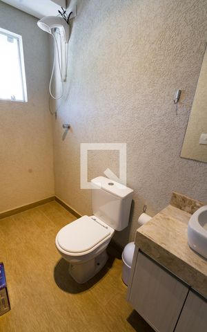 Casa de condomínio para alugar com 164m², 3 quartos e 2 vagasBanheiro 2 - ático