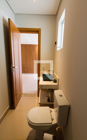 Casa de condomínio para alugar com 164m², 3 quartos e 2 vagasLavabo