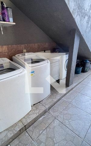 Casa à venda com 400m², 5 quartos e 3 vagasÁrea de Serviço
