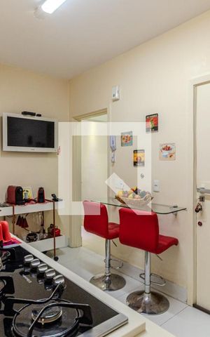 Apartamento à venda com 84m², 2 quartos e 1 vagaCozinha
