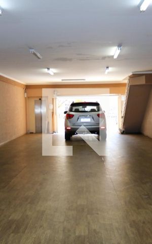 Casa à venda com 516m², 6 quartos e 10 vagasGaragem