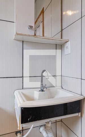 Casa para alugar com 60m², 2 quartos e sem vagaBanheiro