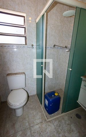 Casa à venda com 330m², 3 quartos e 4 vagas Casa à venda com 330m², 3 quartos e 4 vagasBanheiro 7