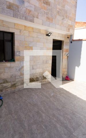 Casa à venda com 330m², 3 quartos e 4 vagas Casa à venda com 330m², 3 quartos e 4 vagasQuintal