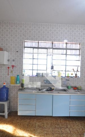 Casa para alugar com 310m², 2 quartos e 1 vagaCozinha