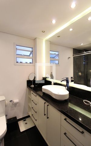 Apartamento para alugar com 98m², 2 quartos e 1 vagaBanheiro da Suíte