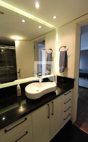 Apartamento para alugar com 98m², 2 quartos e 1 vagaBanheiro da Suíte