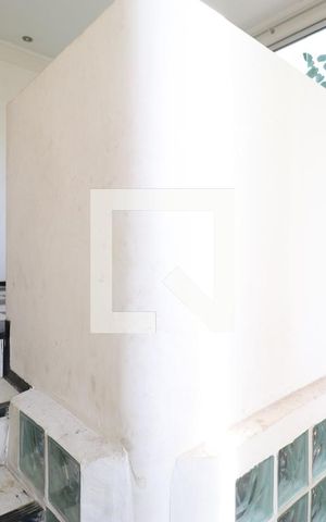 Casa para alugar com 60m², 1 quarto e sem vagaEscada