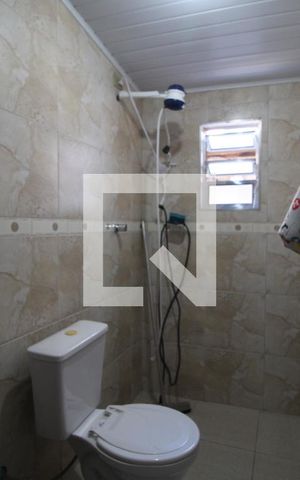 Casa à venda com 300m², 3 quartos e 4 vagasBanheiro da suíte