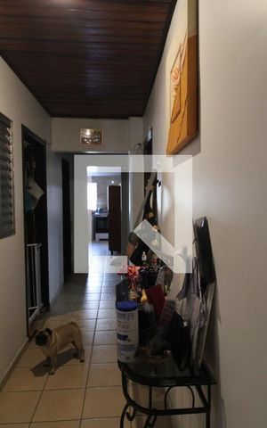 Casa à venda com 300m², 3 quartos e 4 vagasCorredor