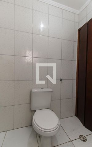 Casa à venda com 108m², 2 quartos e 2 vagas Casa à venda com 108m², 2 quartos e 2 vagasBanheiro da Suíte 1