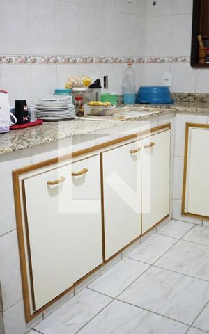 Casa à venda com 213m², 4 quartos e 3 vagasCozinha 1