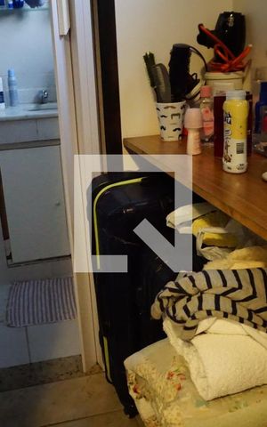 Casa à venda com 213m², 4 quartos e 3 vagasCloset