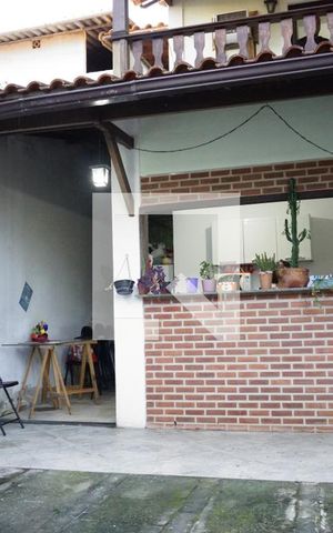 Casa à venda com 213m², 4 quartos e 3 vagasFachada da Casa